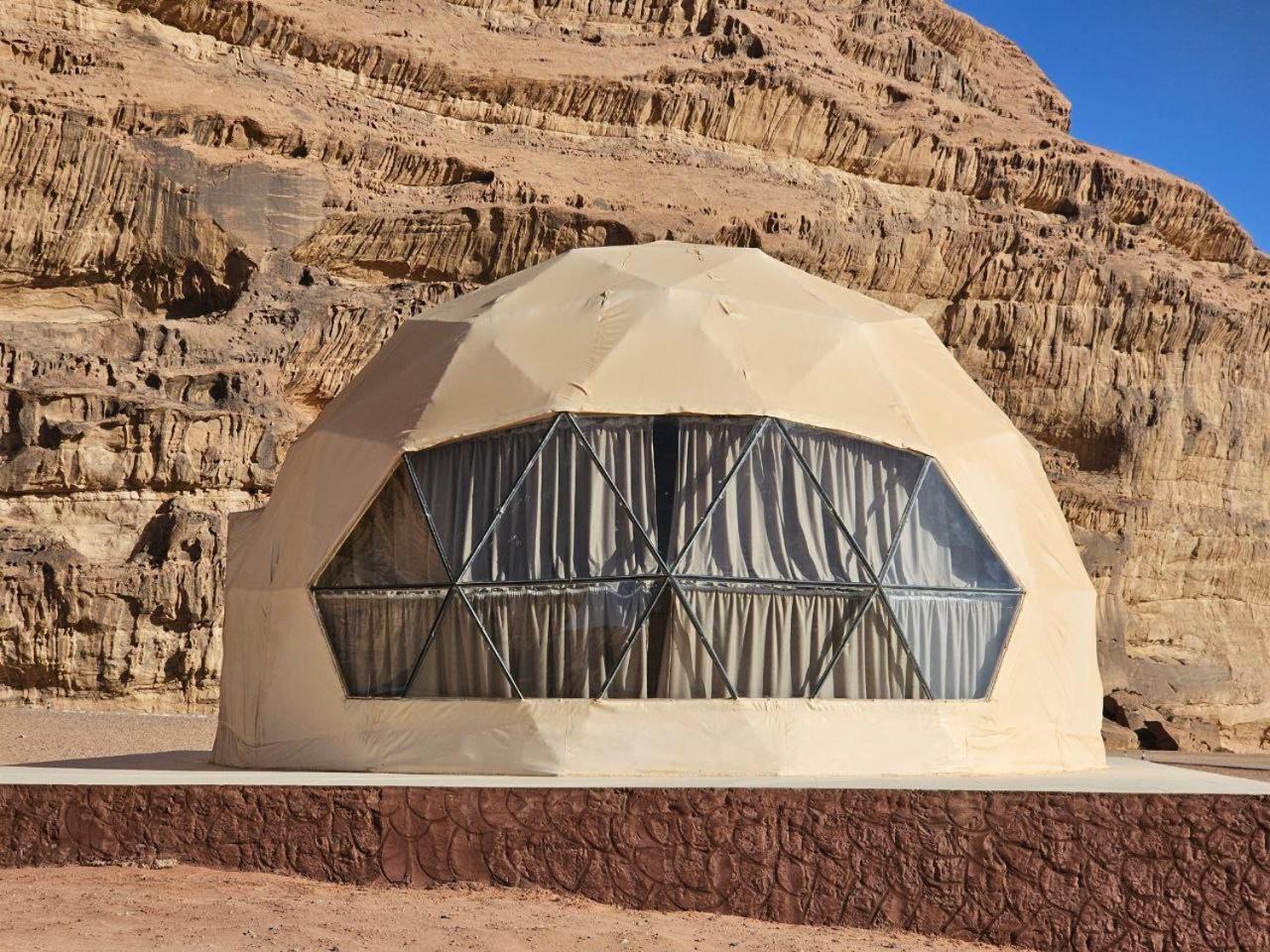 Wadi Rum Oscar Camp Luaran gambar